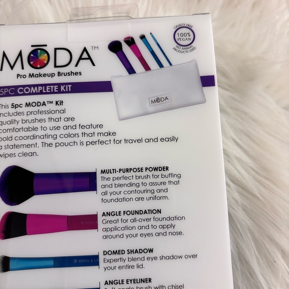 💝NIB Moda makeup brushes💝 - Picture 6 of 6